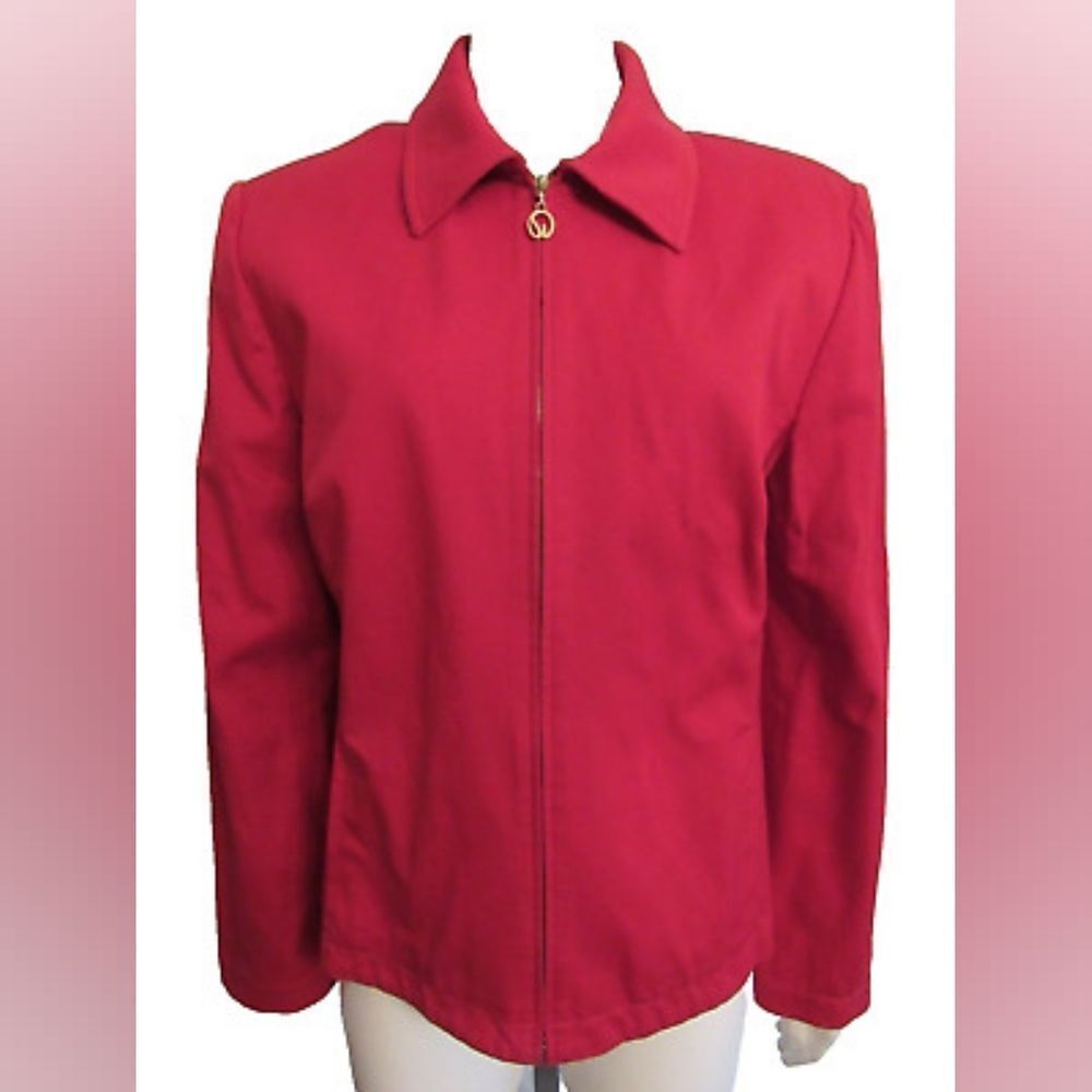 Women's St John Sport Essentials by Marie Gray  warm Red Jacket ♥️  size small n